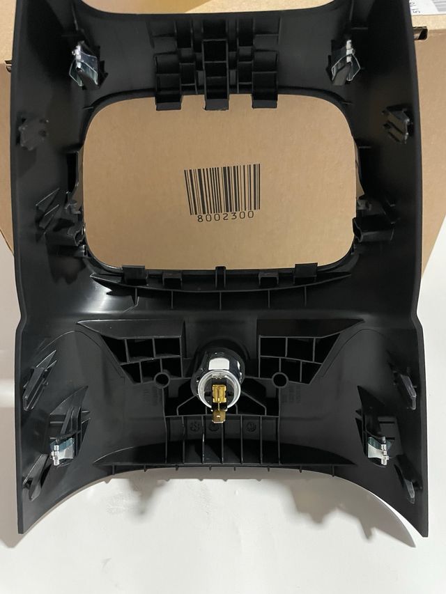 Consola trasera Mini F60 con salida de 12v