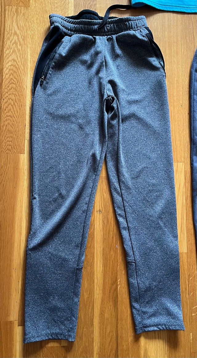 Lote de ropa deportiva niña T9-10 años