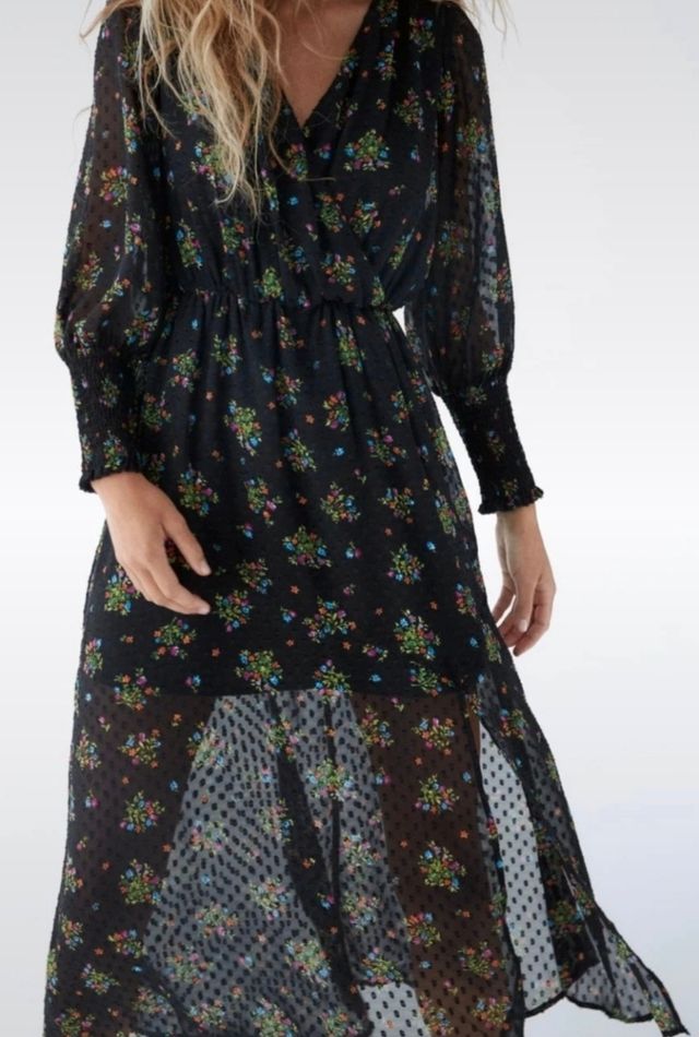 Vestido estampado de plumeti Zara