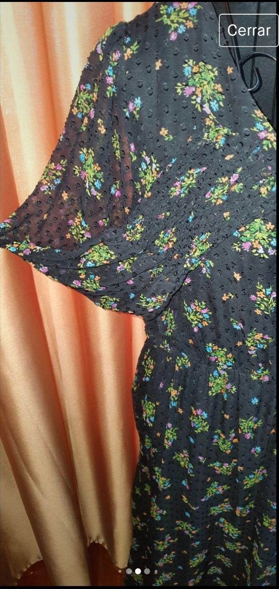 Vestido estampado de plumeti Zara