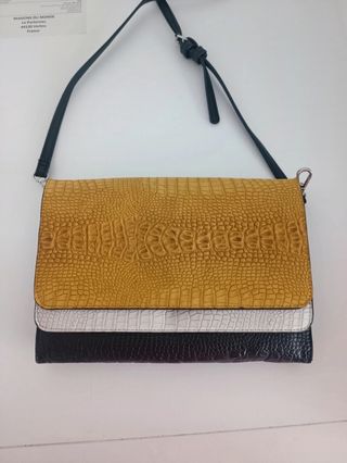 Bolso bandolera tricolor