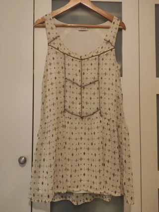 Vestido verano con forro beige