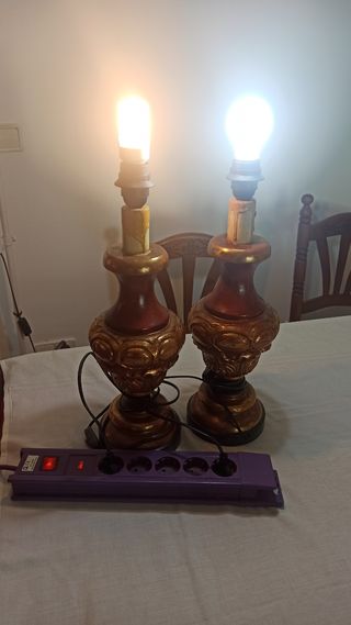 2x40€Lámpara mesa