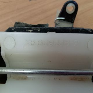 MANETA EXTERIOR PORTON + CERRADURA MITSUBISHI 