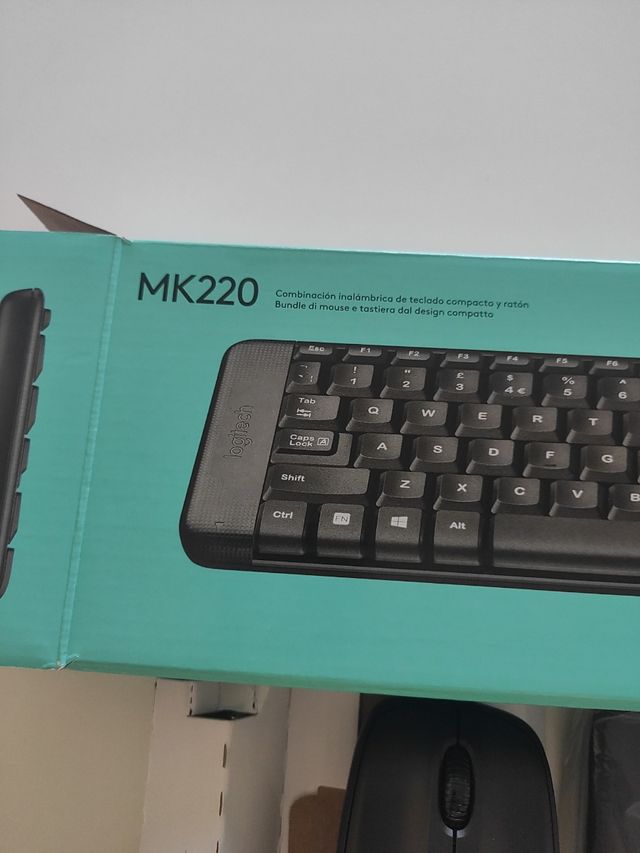 Teclado y ratón inalámbricos Logitech