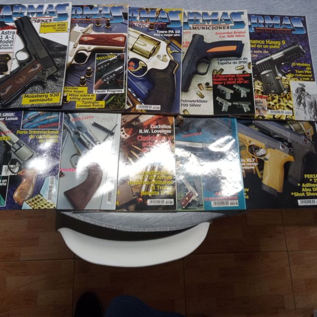 10 REVISTAS ARMAS Y MUNICIONES N2