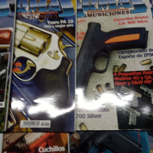 10 REVISTAS ARMAS Y MUNICIONES N2