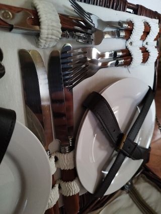 Cesta mimbre y complementos