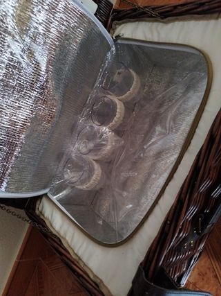 Cesta mimbre y complementos