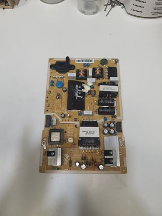 BN44-00806A Samsung UE43MU6105K