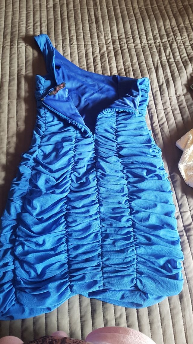 Vestido azul de mujer