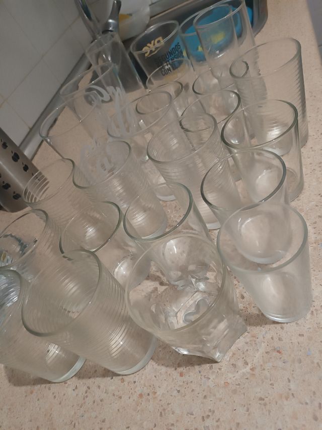 Lote de 25 vasos,diferentes