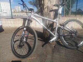 Bicicletta da corsa epica speciale T-M