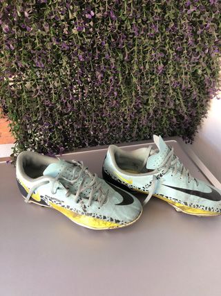 bota de fútbol Nike phanton T 36,5