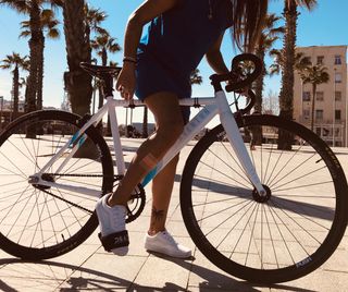 Aventon Fixie/bici
