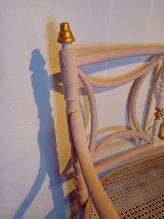 Banco de madera antiguo