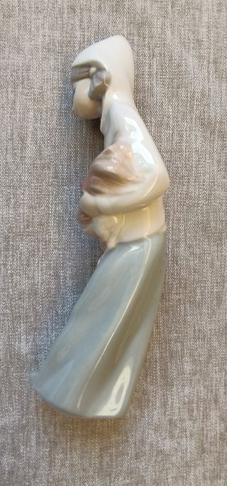 Figura Lladró Niña con gallo