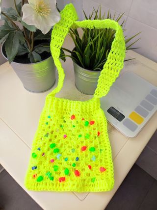 Bolso cuentas niña amarillo ganchillo