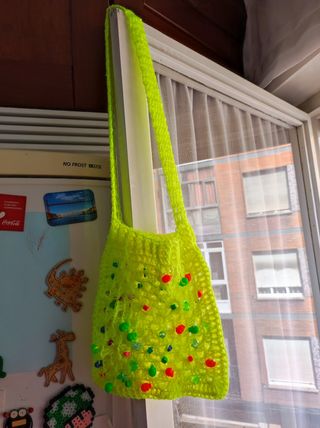 Bolso cuentas niña amarillo ganchillo