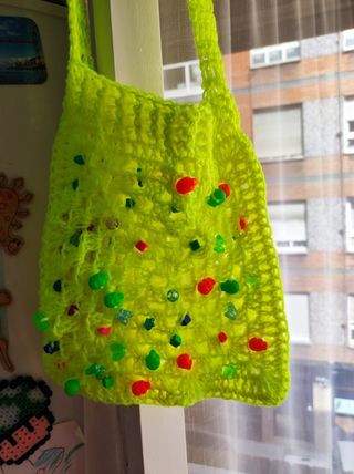 Bolso cuentas niña amarillo ganchillo