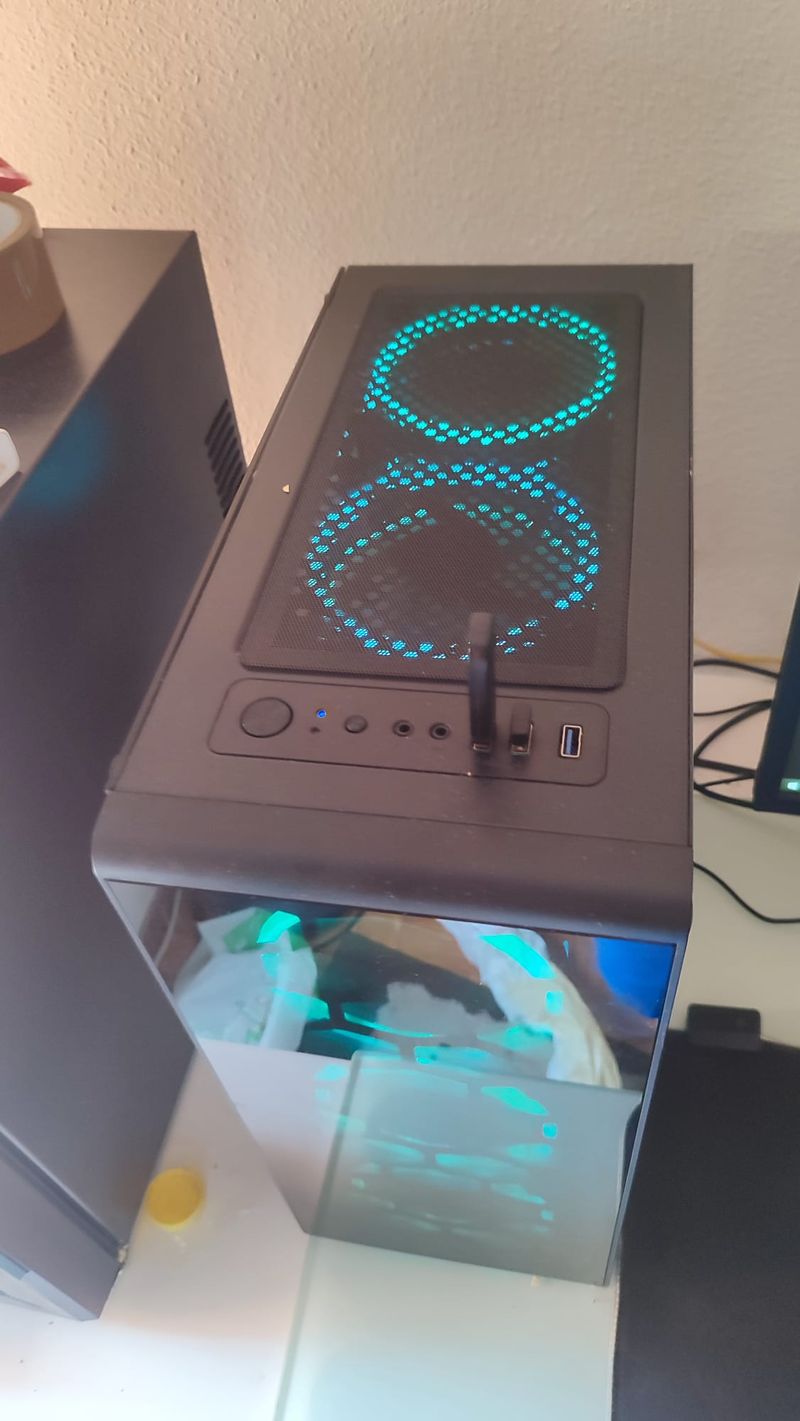 PC + monitor benq zowie 240hz  +raton/teclado/casc afbeelding 3
