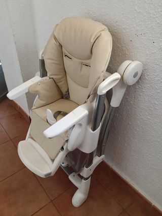 Trona bebe Chicco Cam