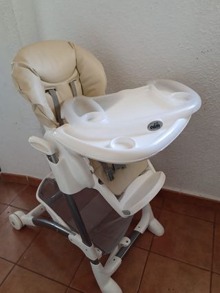 Trona bebe Chicco Cam