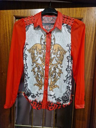 Diferentes blusas y camisas tallas S