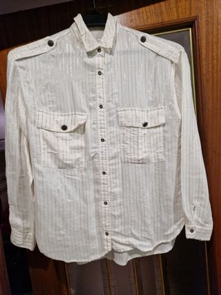 Diferentes blusas y camisas tallas S