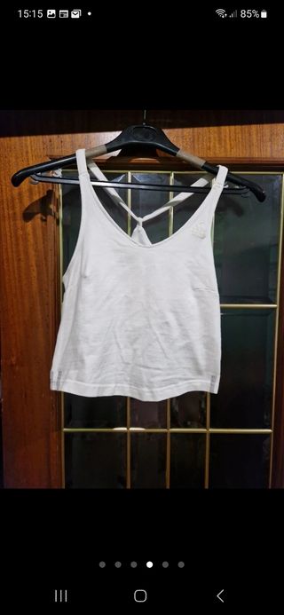 Diferentes blusas y camisas tallas S