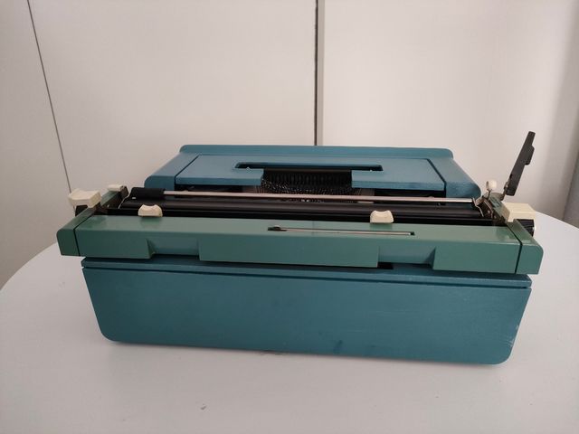 Máquina de escribir Olivetti