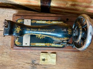 MAQUINA DE COSER ANTIGUA [SINGER] 1901