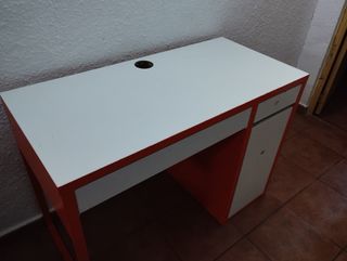 Escritorio y Silla
