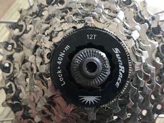 Llanta bicicleta carretera trasera con piñon de 7v