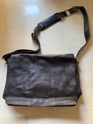 Bolso piel marrón para el portátil 