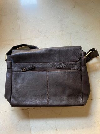 Bolso piel marrón para el portátil 