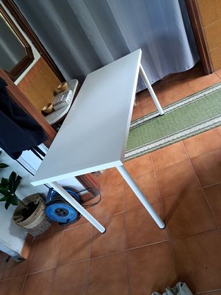 tavolo bianco