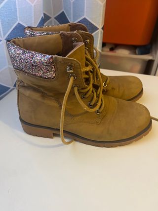 botas marron, con brillos numero 38, poco uso