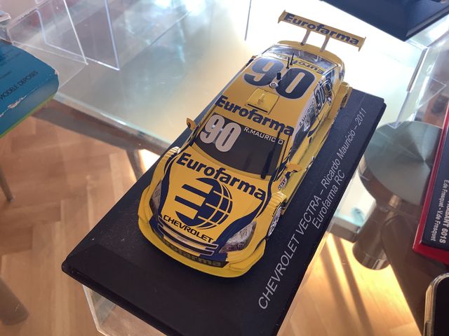 COCHE OPEL CHEVROLET VECTRA 1/43 IXO