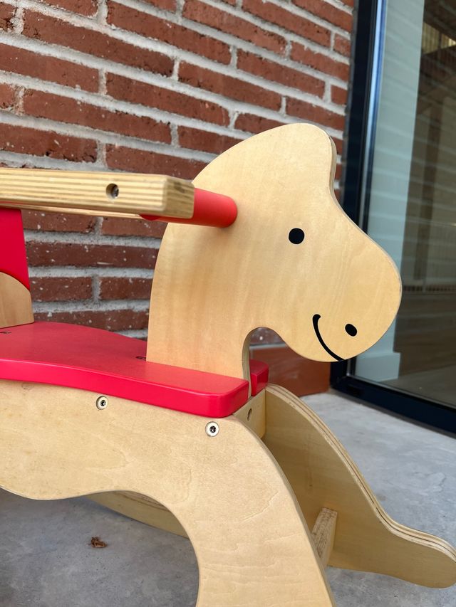 caballito de madera