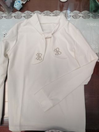 variado de blusas niña