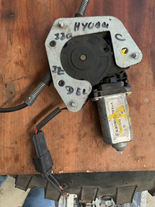 Elevalunas Hyundai coupe