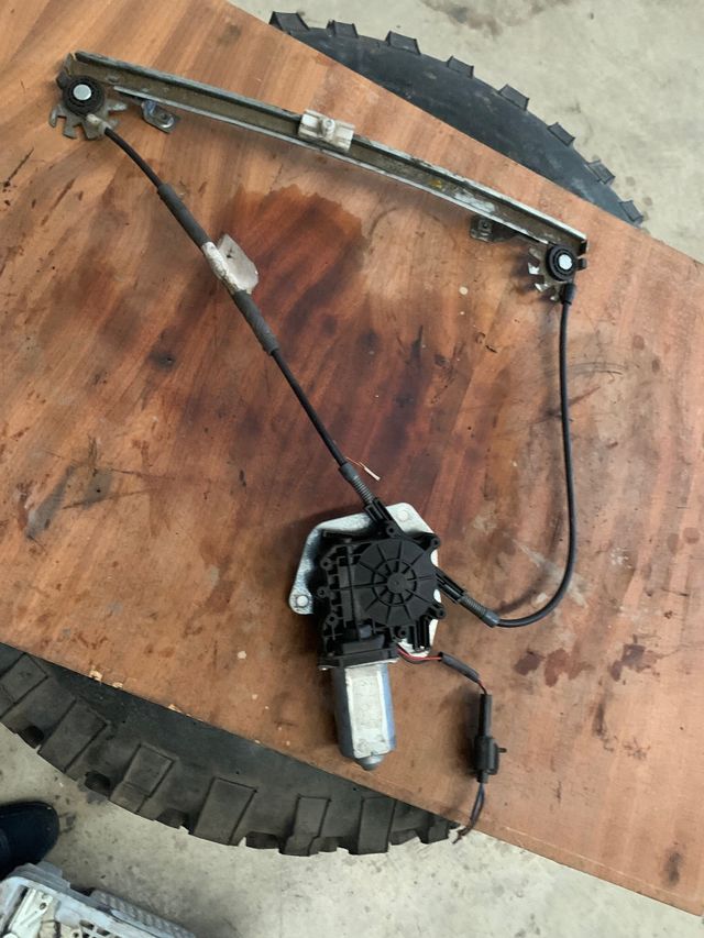 Elevalunas Hyundai coupe