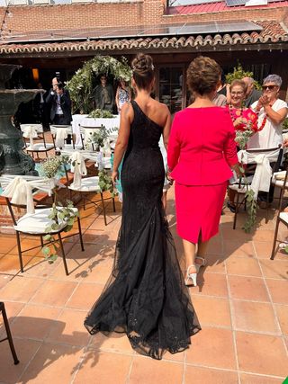 Vestido novia negro de Pronovias 