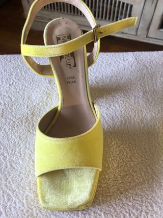 Zapatos terciopelo amarillo 38