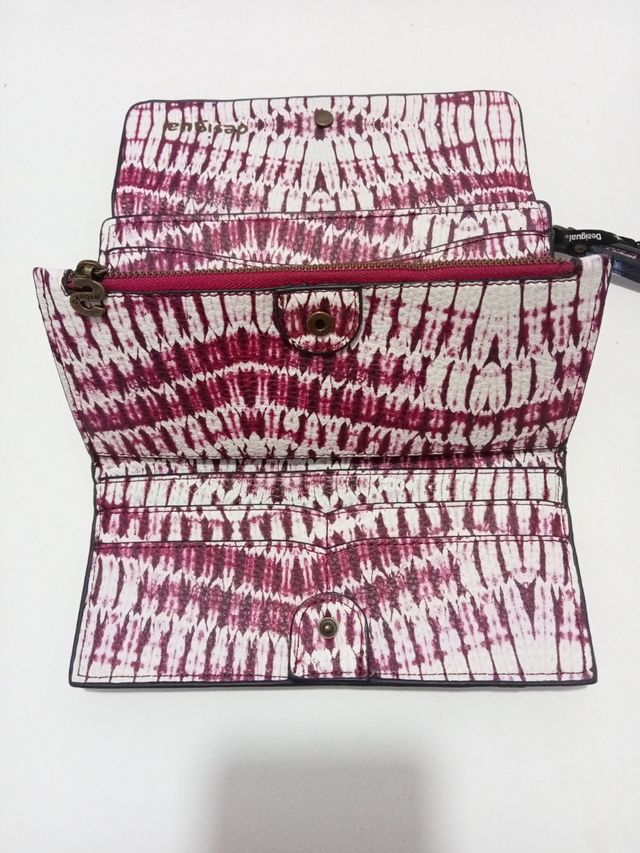 Cartera desigual