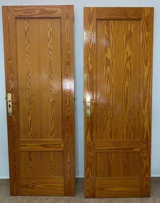 Conjunto de 2 puertas de pino macizas