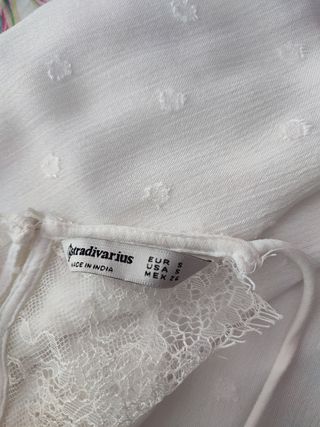 Camiseta lencera Stradivarius