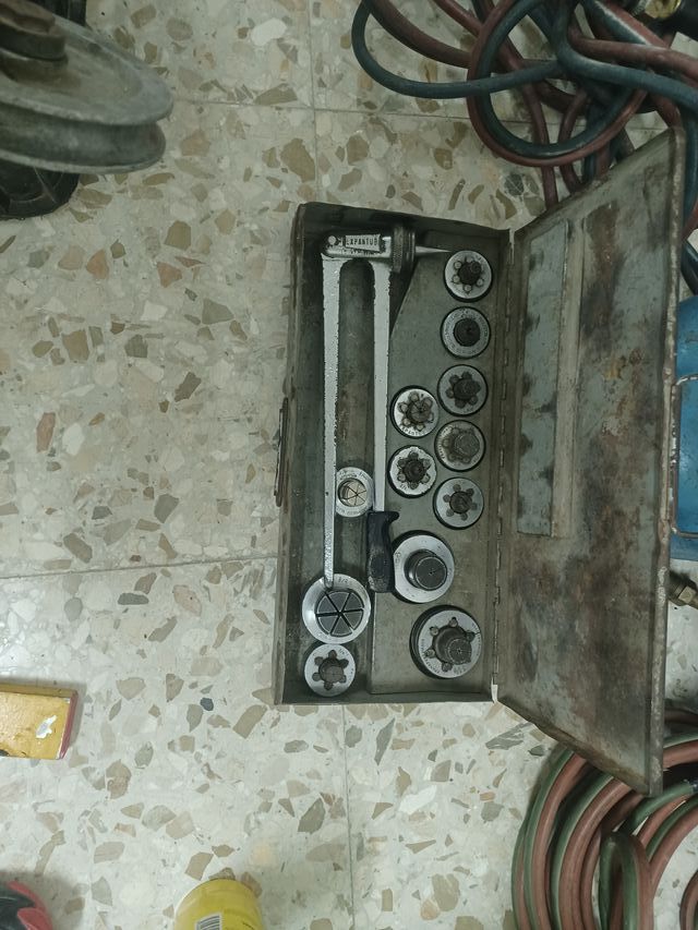 Herramienta frigorista