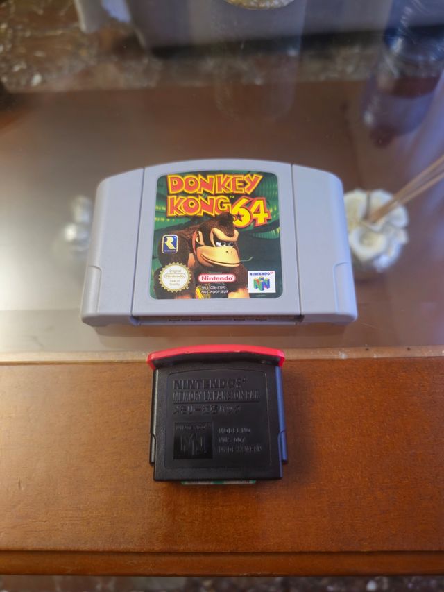 EXPANSIÓN PAK NINTENDO 64 + juego